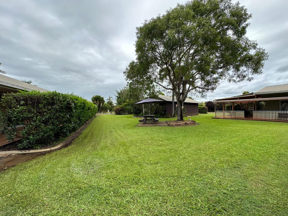 Mareeba Motor Inn Bagian luar foto