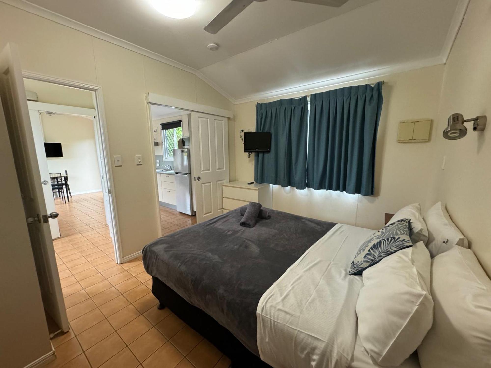 Mareeba Motor Inn Bagian luar foto