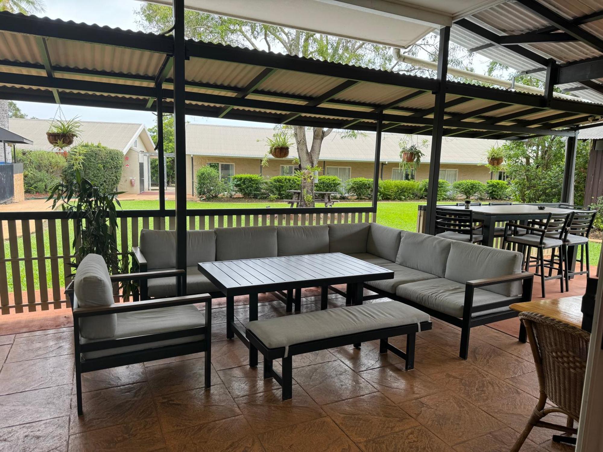 Mareeba Motor Inn Bagian luar foto